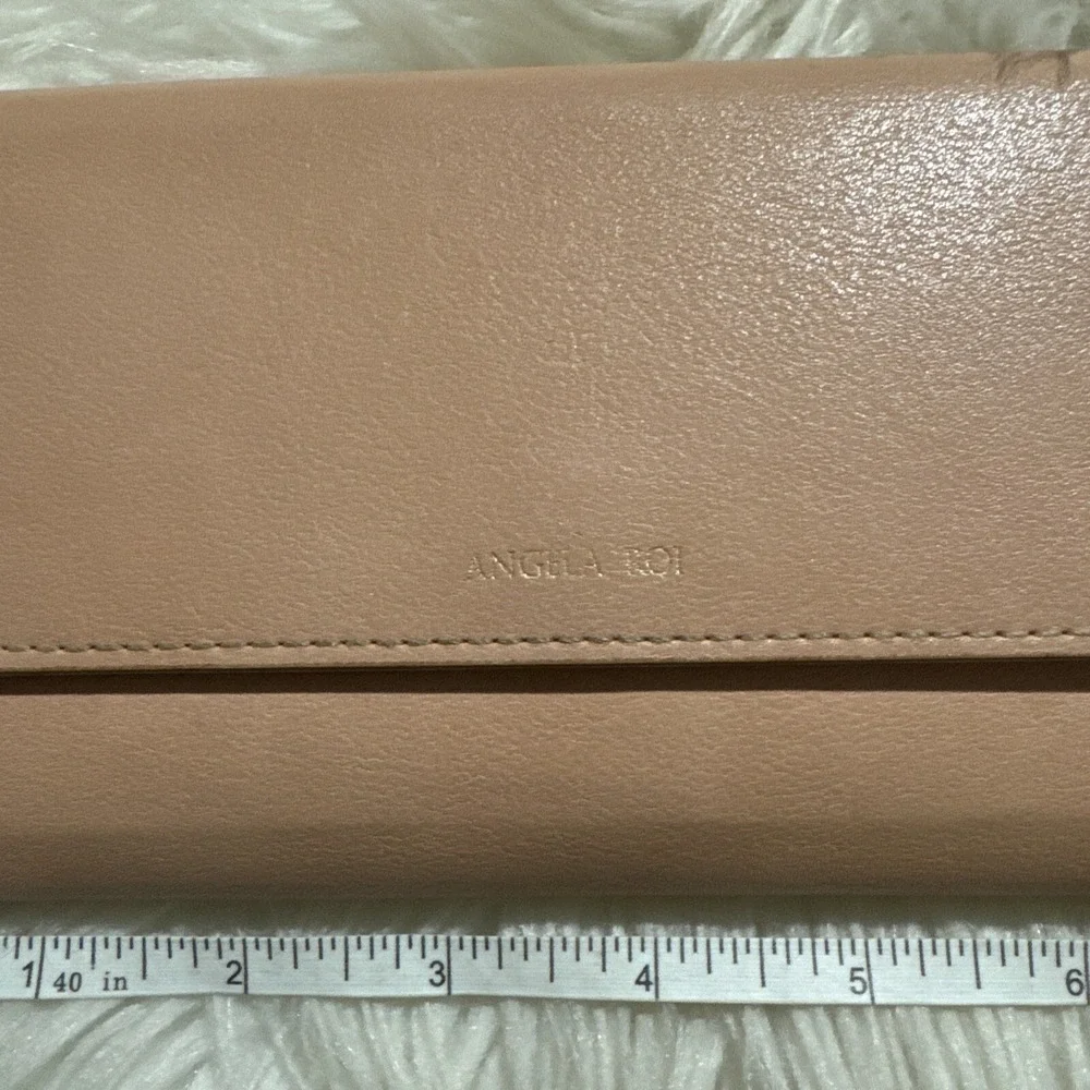 Angela Roi Dusty Pink Woman's Wallet Clean EUC
